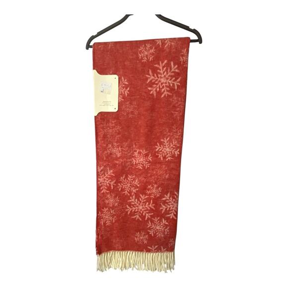 Nido Italia Throw Blanket 51" x 67" Red Snowflake Print Fringe Rustic Winter New - Picture 2 of 5